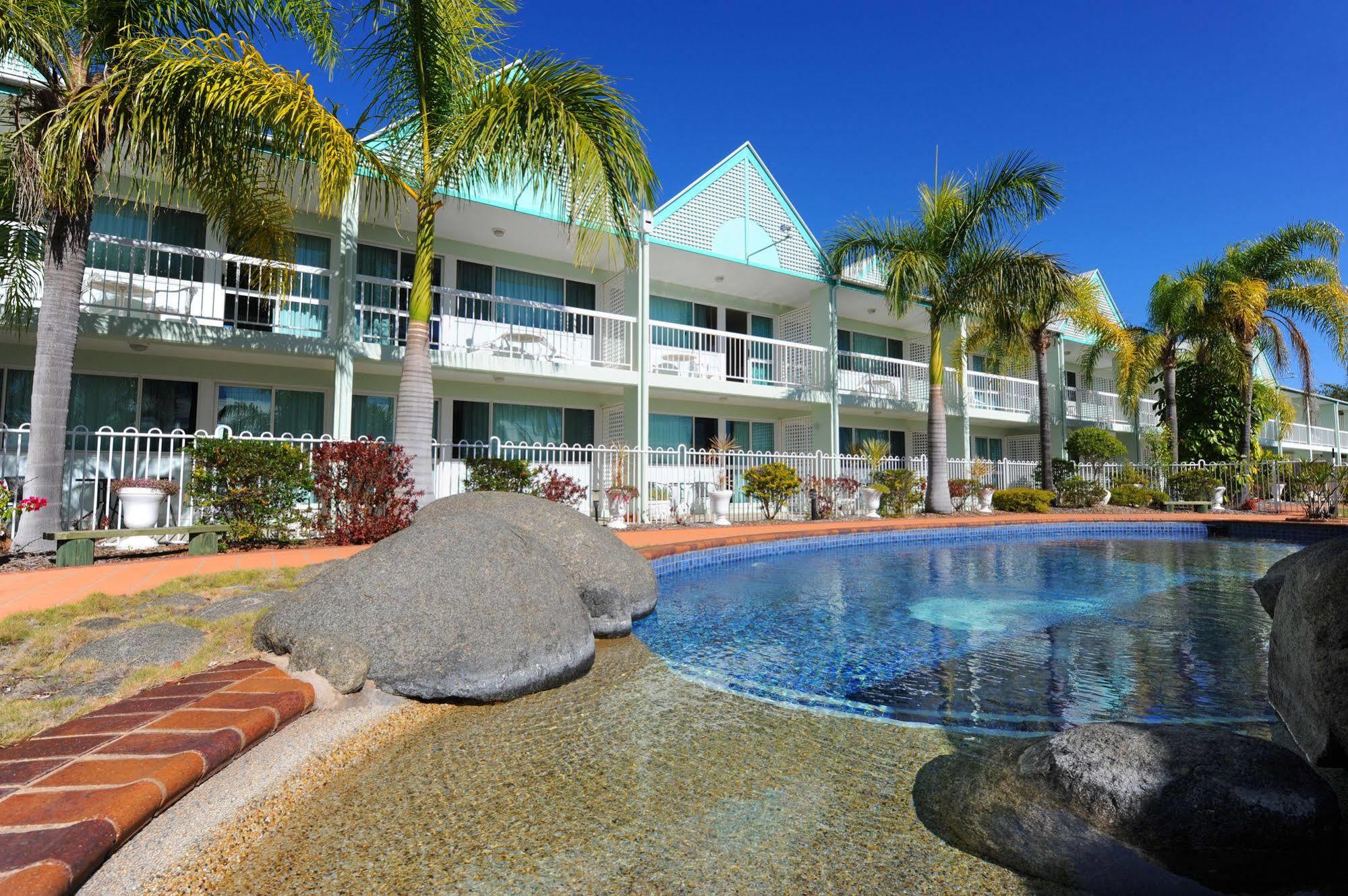 Reef Adventureland Motor Inn Tannum Sands Esterno foto