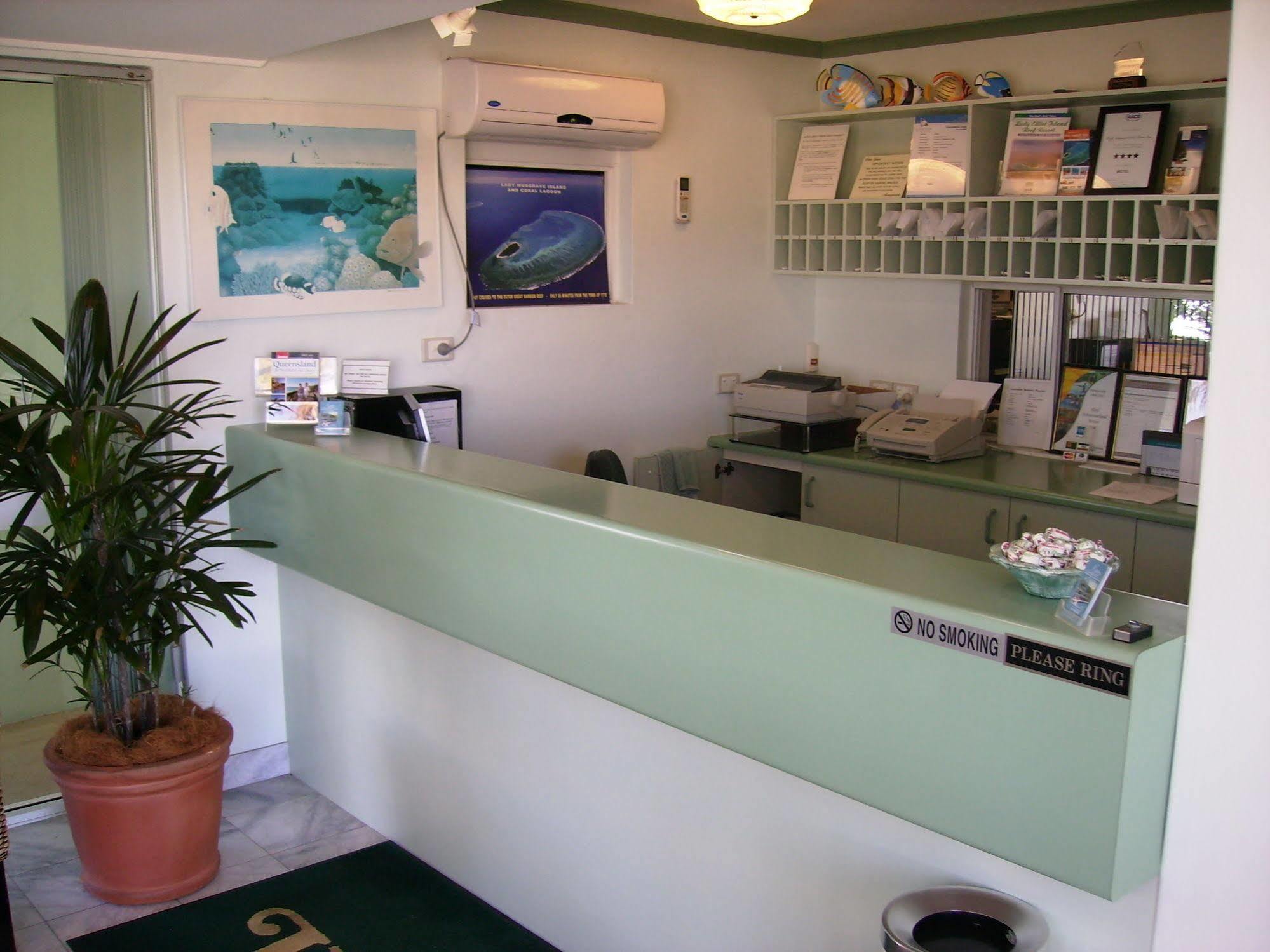 Reef Adventureland Motor Inn Tannum Sands Esterno foto