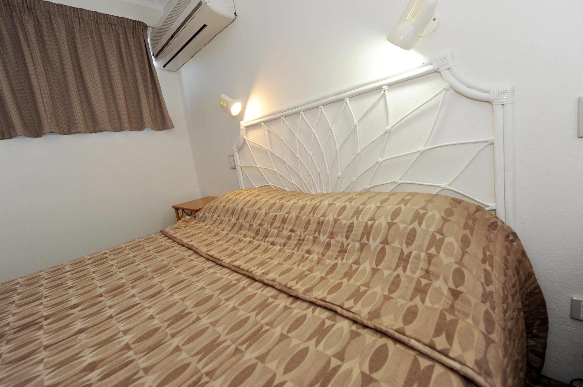 Reef Adventureland Motor Inn Tannum Sands Esterno foto